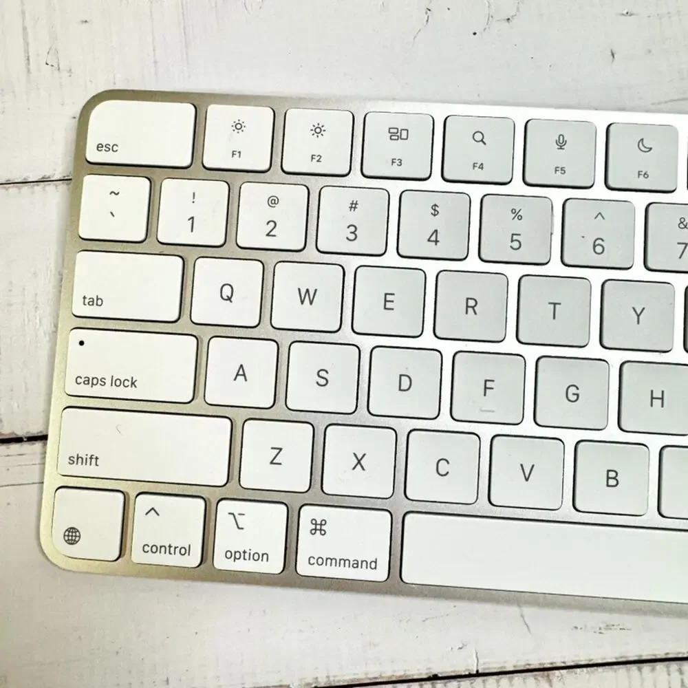 Genuine Apple Magic Keyboard A3118 Touch ID Silver Slim USB-C Rechargable
